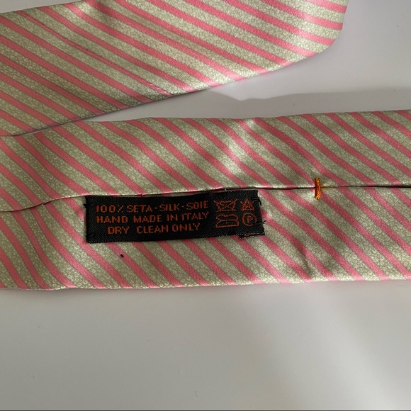 Dolcepunta New with Tag Tie in Pink and Silver - Picture 6 of 6